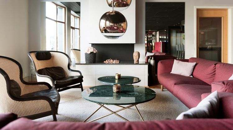 Hotel Opera Lobby