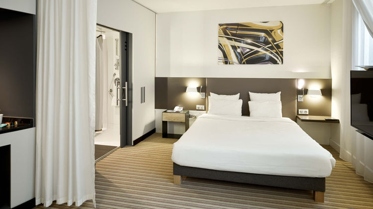 B&B Hotel Paris Velizy Est Exterior