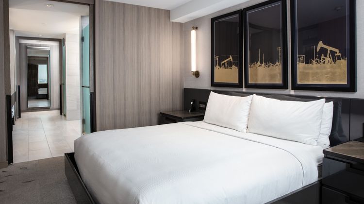 JW Marriott Edmonton ICE District Suite