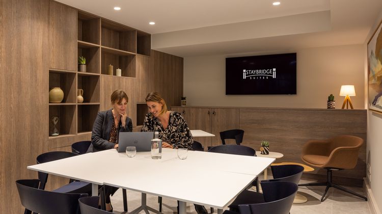 Staybridge Suites Cannes Centre Meeting