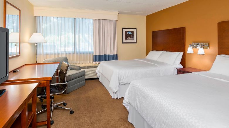 <b>Four Points by Sheraton at O'Hare Room</b>. Images powered by <a href="https://www.leonardoworldwide.com/" title="Leonardo Worldwide" target="_blank">Leonardo</a>.