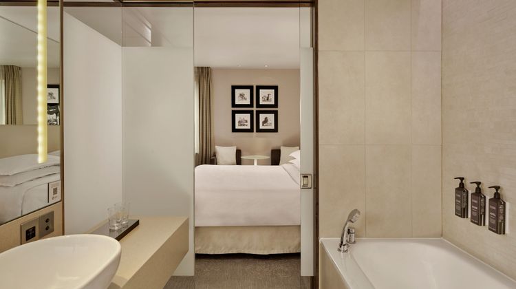 Sheraton Grand Hotel & Spa Edinburgh Room