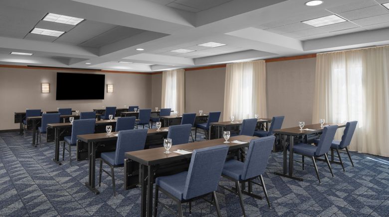 <b>Courtyard Phoenix West/Avondale Meeting</b>. Images powered by <a href="https://www.leonardoworldwide.com/" title="Leonardo Worldwide" target="_blank">Leonardo</a>.