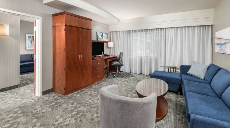 Courtyard San Diego Oceanside Room
