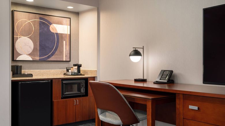 <b>Courtyard LA/Torrance/Palos Verdes Suite</b>. Images powered by <a href="https://www.leonardoworldwide.com/" title="Leonardo Worldwide" target="_blank">Leonardo</a>.