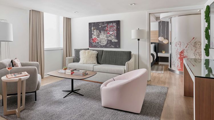 Hotel Zena Washington DC Suite