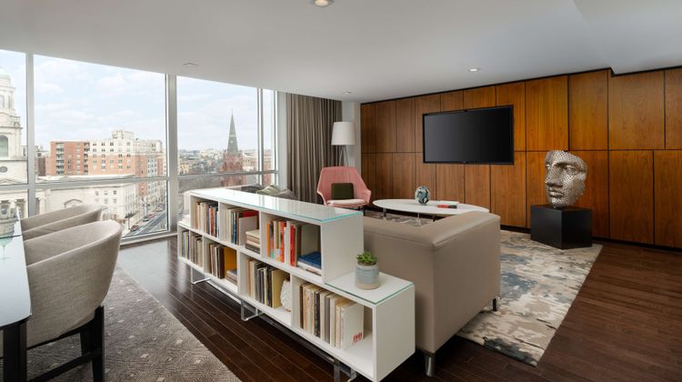 Hotel Zena Washington DC Suite