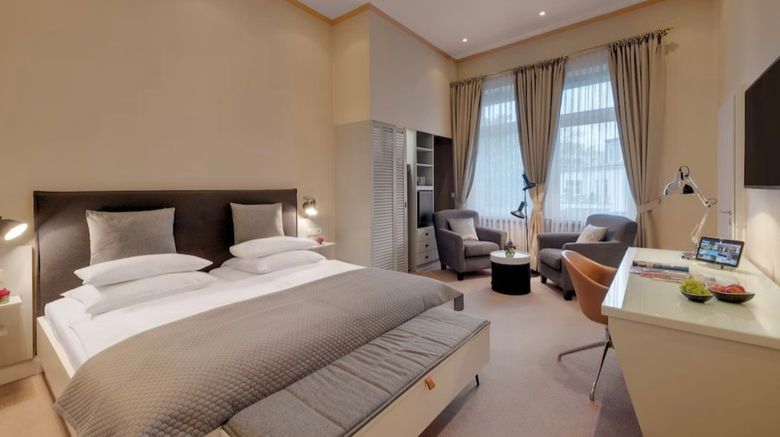 <b>Rheinhotel Dreesen Room</b>. Images powered by <a href="https://www.leonardoworldwide.com/" title="Leonardo Worldwide" target="_blank">Leonardo</a>.