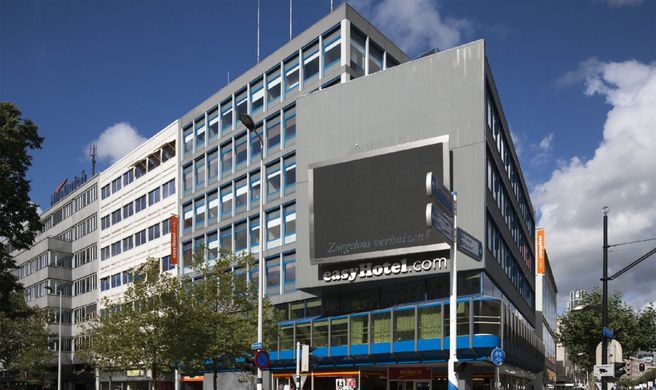 easyHotel Rotterdam City Centre Exterior