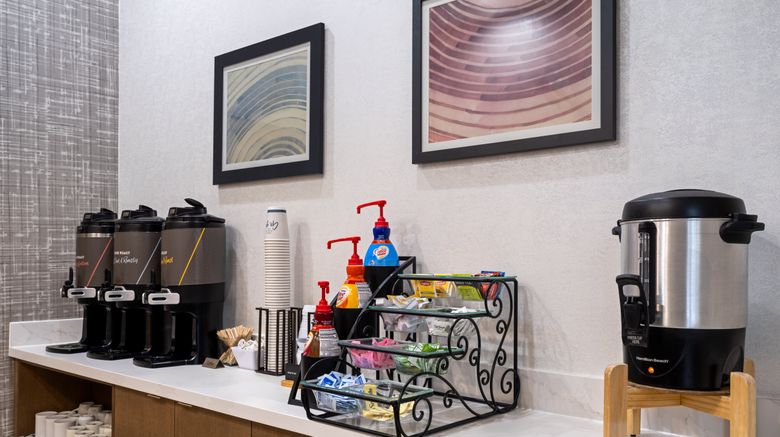 <b>Staybridge Suites Rochester University Restaurant</b>. Images powered by <a href="https://www.leonardoworldwide.com/" title="Leonardo Worldwide" target="_blank">Leonardo</a>.