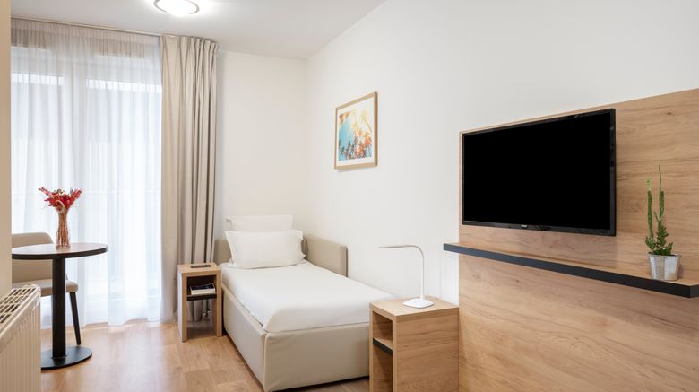 <b>Sejours and Affaires Aparthotel Paris Room</b>. Images powered by <a href="https://www.leonardoworldwide.com/" title="Leonardo Worldwide" target="_blank">Leonardo</a>.