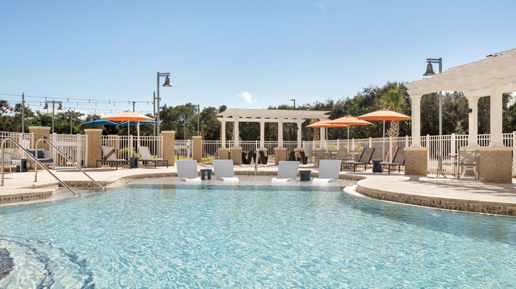 Holiday Inn Express Cape Canaveral Pool