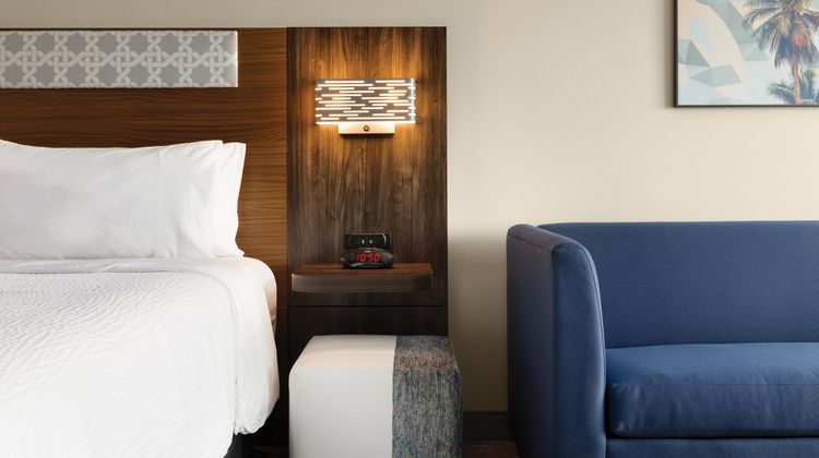 Holiday Inn Express Cape Canaveral Room