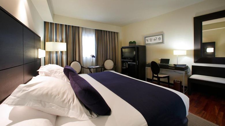 <b>Attica 21 La Coruna Room</b>. Images powered by <a href="https://www.leonardoworldwide.com/" title="Leonardo Worldwide" target="_blank">Leonardo</a>.