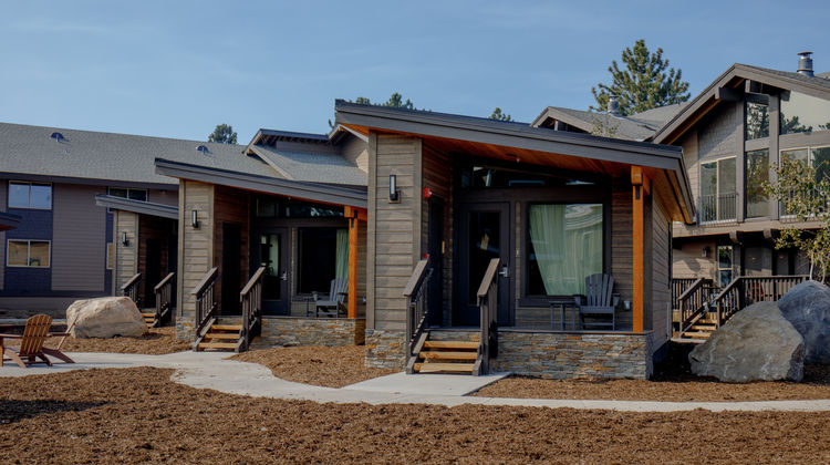 Outbound Mammoth Exterior