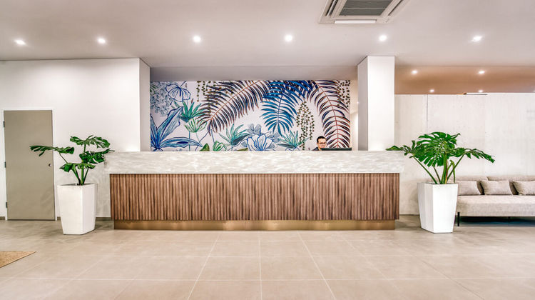 Palms City Resort Lobby