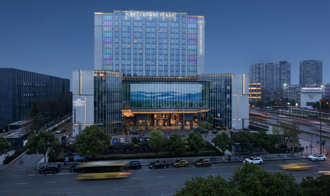 Crowne Plaza Chengdu Wuhou Exterior