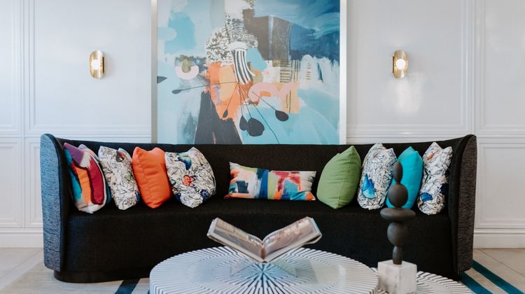 Le Parc at Melrose Lobby