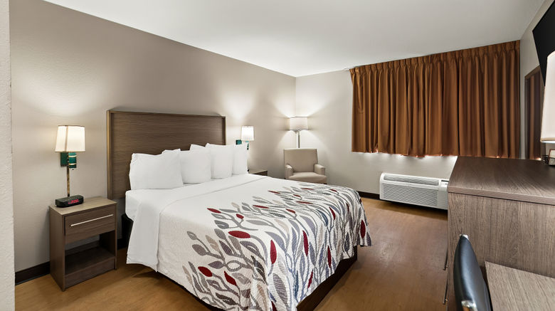 <b>Red Roof Inn Martinsburg Room</b>. Images powered by <a href="https://www.leonardoworldwide.com/" title="Leonardo Worldwide" target="_blank">Leonardo</a>.