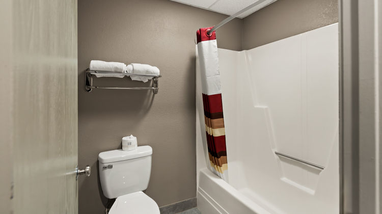 Red Roof Inn Martinsburg Room