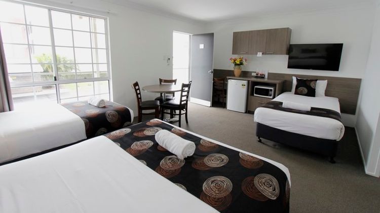 Takalvan Motel Room