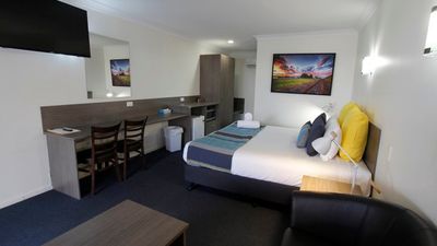 Sugar Country Motor Inn
