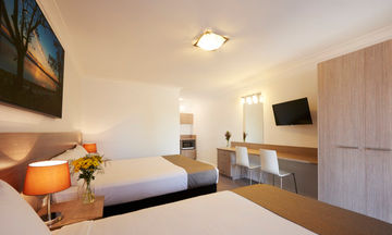 Adelong Motel