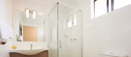 Adelong Motel Room