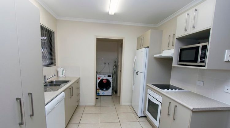 The Palms Motel, Chinchilla Room