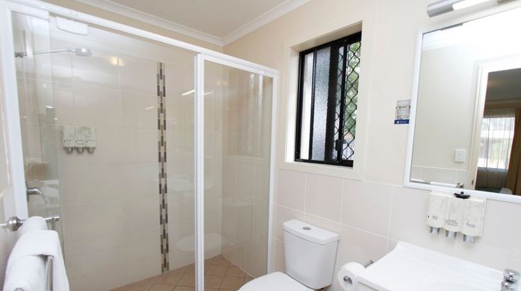 The Palms Motel, Chinchilla Room