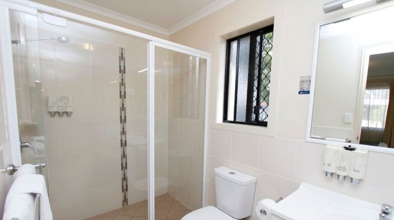 <b>The Palms Motel, Chinchilla Room</b>. Images powered by <a href="https://www.leonardoworldwide.com/" title="Leonardo Worldwide" target="_blank">Leonardo</a>.