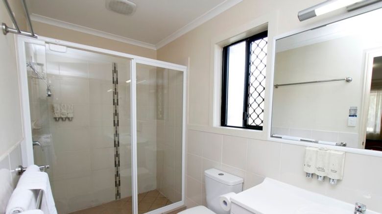 <b>The Palms Motel, Chinchilla Room</b>. Images powered by <a href="https://www.leonardoworldwide.com/" title="Leonardo Worldwide" target="_blank">Leonardo</a>.
