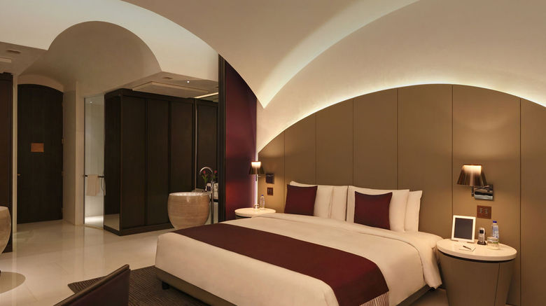 <b>The Roseate New Delhi Room</b>. Images powered by <a href="https://www.leonardoworldwide.com/" title="Leonardo Worldwide" target="_blank">Leonardo</a>.