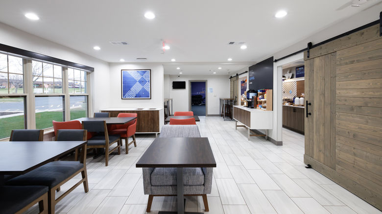 <b>Holiday Inn Express & Suites Zion Restaurant</b>. Images powered by <a href="https://www.leonardoworldwide.com/" title="Leonardo Worldwide" target="_blank">Leonardo</a>.