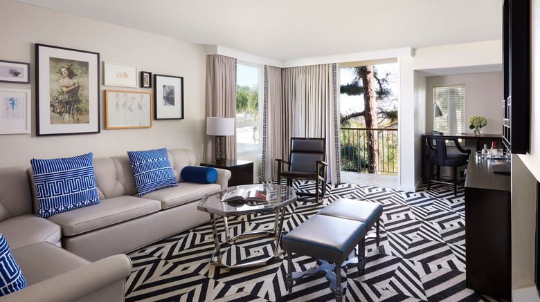 <b>Chamberlain West Hollywood Room</b>. Images powered by <a href="https://www.leonardoworldwide.com/" title="Leonardo Worldwide" target="_blank">Leonardo</a>.