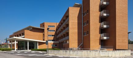 Inn Naples Airport Exterior