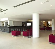 Inn Naples Airport Exterior