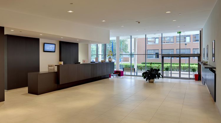 Inn Naples Airport Exterior