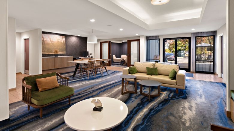 <b>Fairfield Inn by Marriott, Chesapeake Lobby</b>. Images powered by <a href="https://www.leonardoworldwide.com/" title="Leonardo Worldwide" target="_blank">Leonardo</a>.