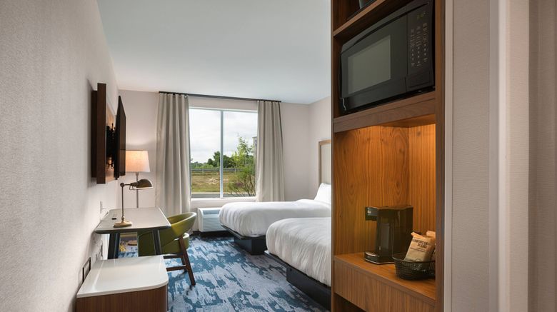 <b>Fairfield Inn & Suites Statesville Room</b>. Images powered by <a href="https://www.leonardoworldwide.com/" title="Leonardo Worldwide" target="_blank">Leonardo</a>.