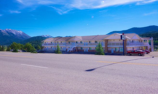 BCMInns Coleman Exterior