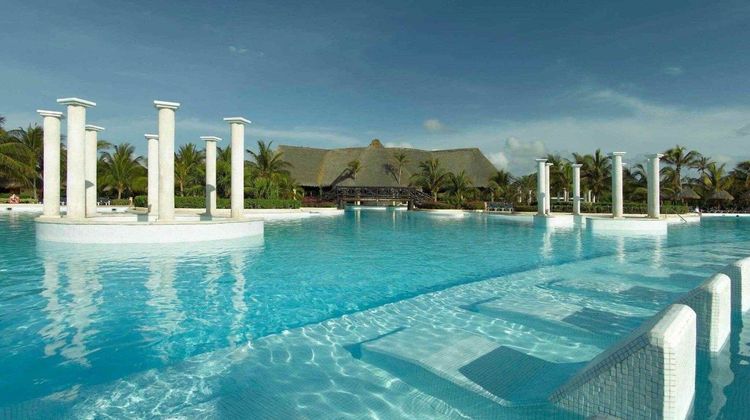 Grand Palladium White Sand Resort & Spa Pool