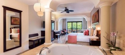 Grand Palladium White Sand Resort & Spa Exterior