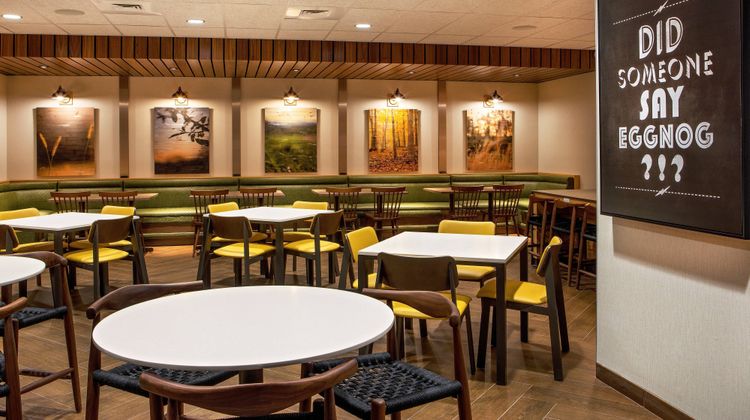 Fairfield Inn & Suites Boston Walpole Restaurant