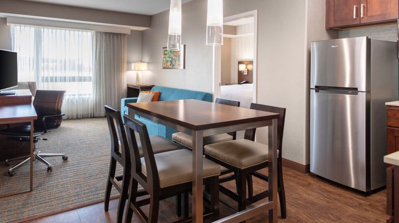 <b>Residence Inn Boston/Burlington Room</b>. Images powered by <a href="https://www.leonardoworldwide.com/" title="Leonardo Worldwide" target="_blank">Leonardo</a>.