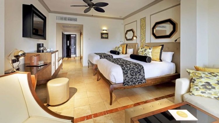 Grand Palladium Lady Hamilton Resort/Spa Suite