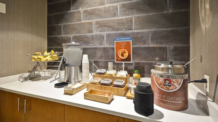 SpringHill Suites Indianapolis Airport Restaurant