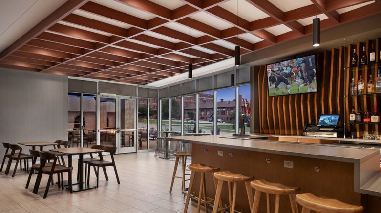 <b>SpringHill SuiteMilwaukee West/Wauwatosa Lobby</b>. Images powered by <a href="https://www.leonardoworldwide.com/" title="Leonardo Worldwide" target="_blank">Leonardo</a>.