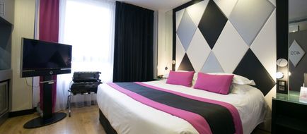 L'Empire Paris Hotel Room
