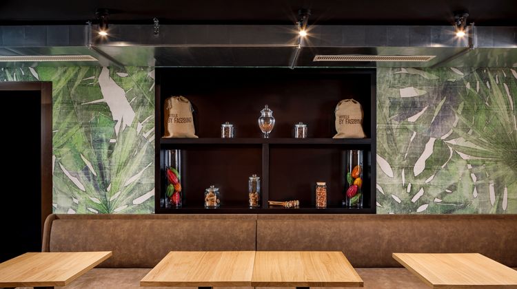 Swiss Chocolate by Fassbind Lobby
